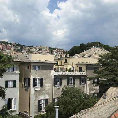 Sky On The Roofs - Il Cielo Sui Tetti 3* Genoa